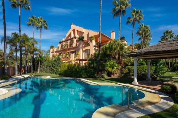 DUPLEX APARTMENT FOR SALE MEDITERRANEAN HAVEN