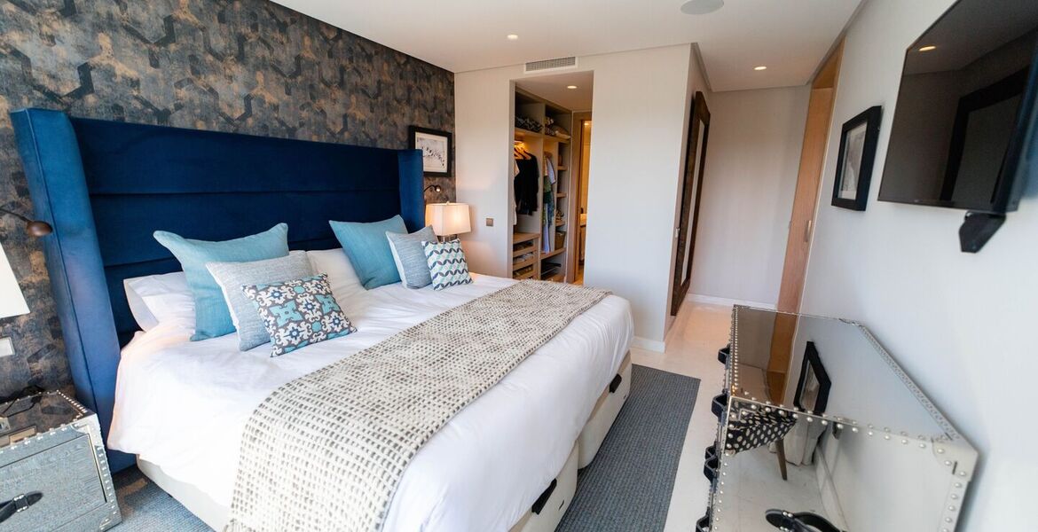 Luxury Apartment for sale in Marina Puente Romano
