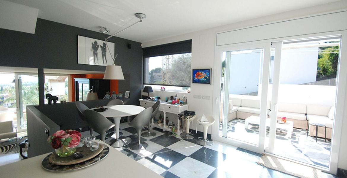 Amazing villa for long-term rent in Sitges
