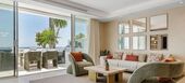 Frontline beach apartment in Puente Romano