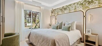 Frontline beach apartment in Puente Romano