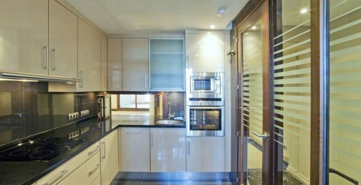 Apartment for sale in Bahia de la Plata Estepona