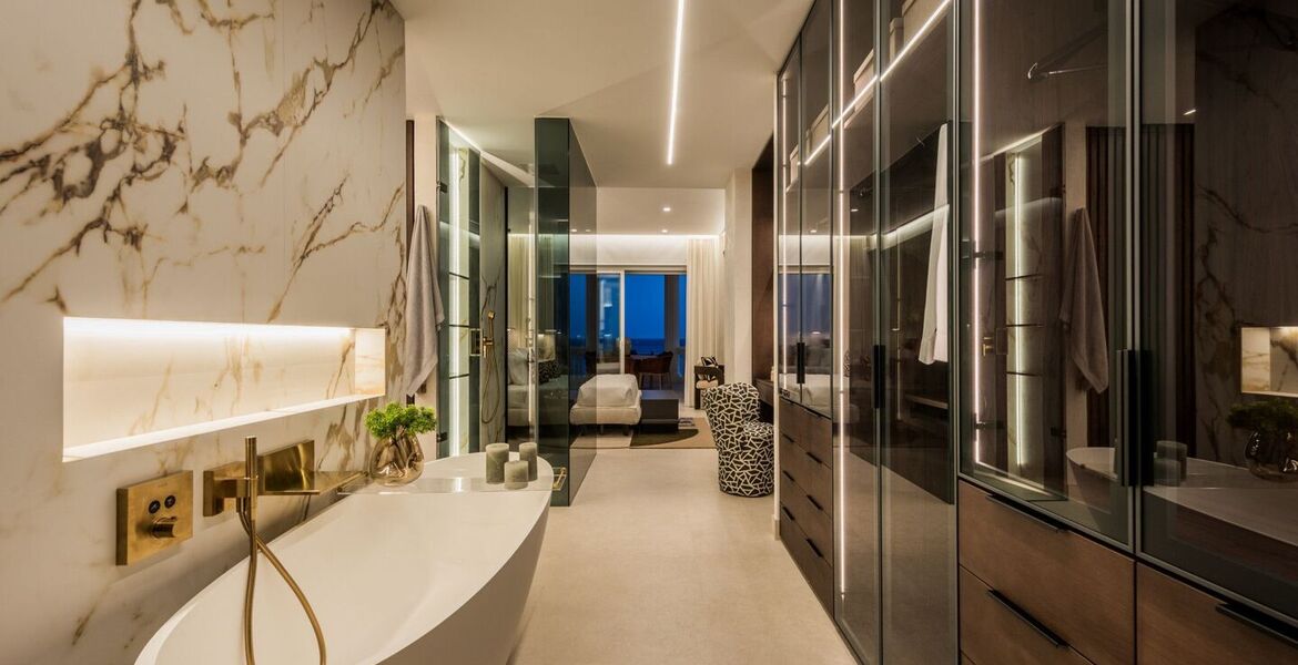 Apartment for sale in Estepona New Golden Mile