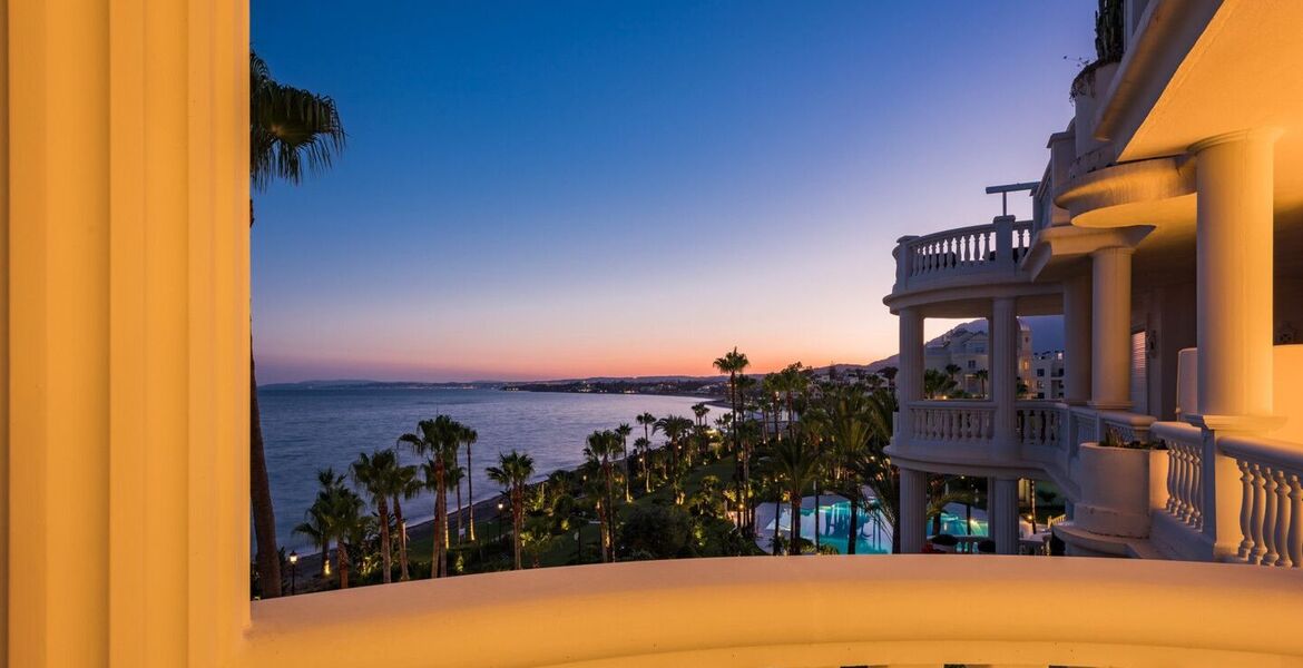Apartment for sale in Estepona New Golden Mile