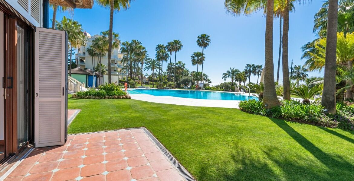 Apartment for sale in Estepona New Golden Mile