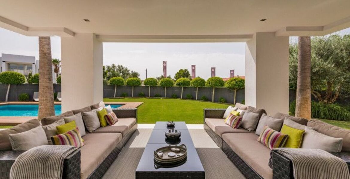 Contemporary Villa near Puerto Banus with Sea Views