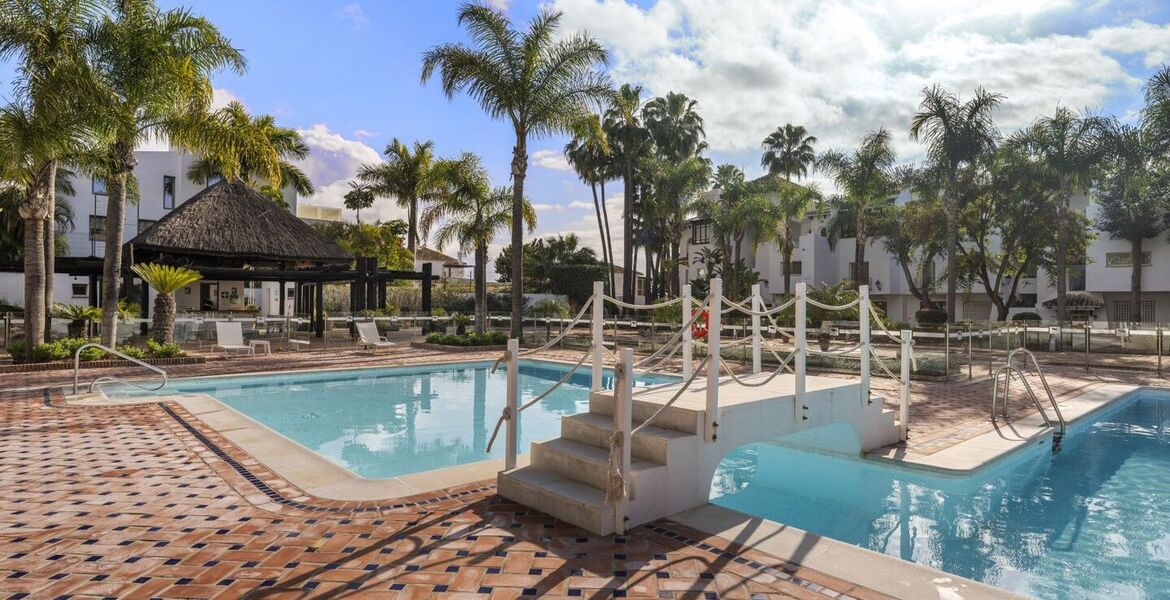 Luxury Apartment in Puente Romano Beach Resort, Marbella