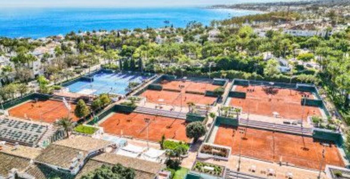 Ático dúplex en venta en Marina Puente Romano