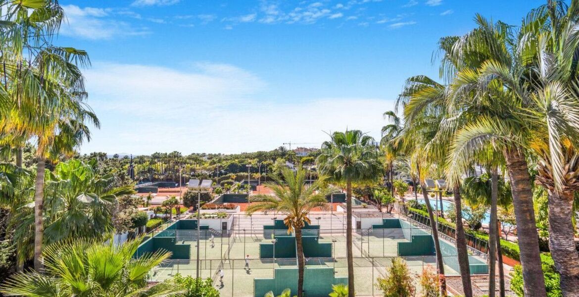 Ático dúplex en venta en Marina Puente Romano