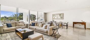 Ático dúplex en venta en Marina Puente Romano