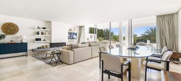Ático dúplex en venta en Marina Puente Romano