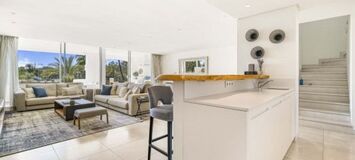 Ático dúplex en venta en Marina Puente Romano